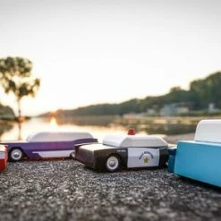 Mr. Dendro - Houten Speelgoed Auto Set - 4 Grote Houten Auto's -Duurzamer-speelgoed Winkel 550x293 2