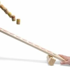 BS Lanceer De Ninja's - Hout - FSC - Actiefspel - Buitenspeelgoed - Binnenspeelgoed - 1 Tot 3 Spelers -Duurzamer-speelgoed Winkel 550x337 1