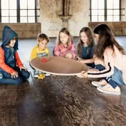 Wobbel 360 - Blank Gelakt Balansbord Ecovilt Muis 18 Wobbel 360 - Blank Gelakt Balansbord Ecovilt Muis -Duurzamer-speelgoed Winkel 550x366 136