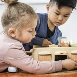 Dantoy Speelgarage Met 3 Auto's In Bioplastic -Duurzamer-speelgoed Winkel 550x366 137