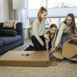 Kartonnen Speelgoed Vliegtuig - Sinterklaas Cadeau - Hobbykarton - KarTent -Duurzamer-speelgoed Winkel 550x379 2