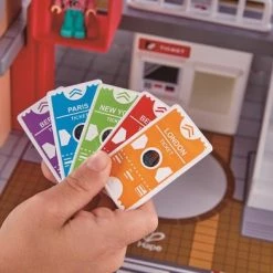 Hape - Grand City Station - Houten Treinset -Duurzamer-speelgoed Winkel 550x392 1