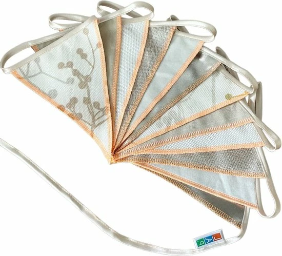 L.A.P. Atelier Vlaggenlijn Naturel | 7,5 Meter | Stoffen Vlaggetjes | Duurzaam & Handgemaakt | Naturel Wit 1 L.A.P. Atelier Vlaggenlijn Naturel | 7,5 Meter | Stoffen Vlaggetjes | Duurzaam & Handgemaakt | Naturel Wit