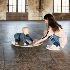 Wobbel 360 - Blank Gelakt Balansbord Ecovilt Muis 14 Wobbel 360 - Blank Gelakt Balansbord Ecovilt Muis -Duurzamer-speelgoed Winkel 550x531 10