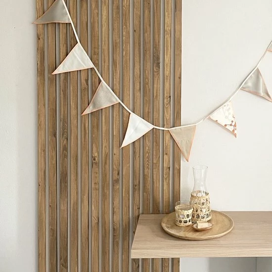 L.A.P. Atelier Vlaggenlijn Naturel | 7,5 Meter | Stoffen Vlaggetjes | Duurzaam & Handgemaakt | Naturel Wit 2 L.A.P. Atelier Vlaggenlijn Naturel | 7,5 Meter | Stoffen Vlaggetjes | Duurzaam & Handgemaakt | Naturel Wit - Afbeelding 2