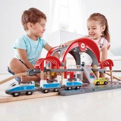 Hape - Grand City Station - Houten Treinset -Duurzamer-speelgoed Winkel 550x550 22