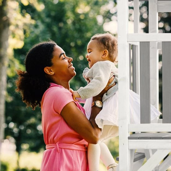 AXI Beach Tower Speeltoestel In Grijs/Wit - Speeltoren Met Zandbak En Witte Glijbaan - FSC Hout - Speelhuis Op Palen Voor De Tuin 7 AXI Beach Tower Speeltoestel In Grijs/Wit - Speeltoren Met Zandbak En Witte Glijbaan - FSC Hout - Speelhuis Op Palen Voor De Tuin - Afbeelding 7
