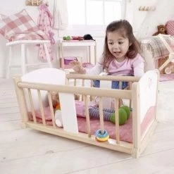 Hape - Rock-a-bye Cradle - Houten Poppenwieg -Duurzamer-speelgoed Winkel 550x550 64