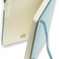 Moleskine Ballpoint Pen, Go, Pattern, Green, 1.0 - Tagged Version -Duurzamer-speelgoed Winkel 550x807 2