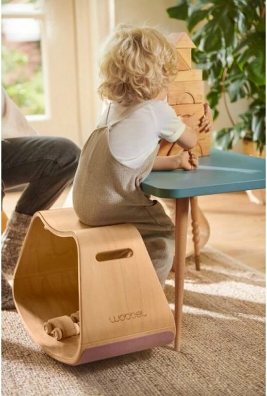 Wobbel Up Baby Muis - Houten Balans Zitje Met Lichtgrijs Persvilt - Zithoogte 32.5 Cm 3 Wobbel Up Baby Muis - Houten Balans Zitje Met Lichtgrijs Persvilt - Zithoogte 32.5 Cm - Afbeelding 3